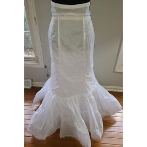 NWT David's Bridal Fit and Flare Slip SZ 6 White 550 Style Zipper 100% Nylon